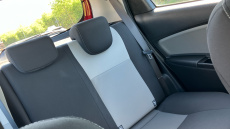 Toyota Yaris 1.5 VVT-i Icon Tech 5dr Petrol Hatchback